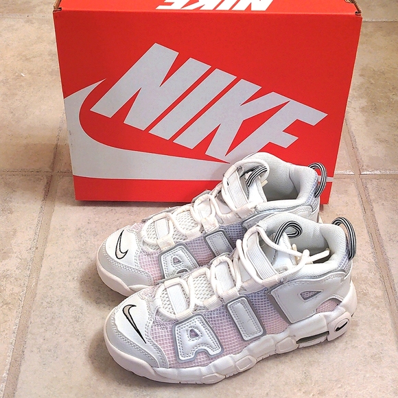 NEW Youth Nike Air More Uptempo Shoes - Picture 6 of 16